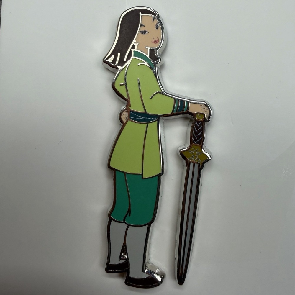 Disney Pin 2022 Princess Pose Princess Mulan w/Sword New Collectible